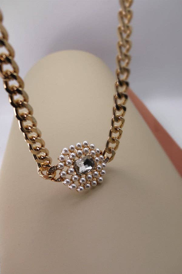PEARL RHINESTONE PEDNAT NECKLACE