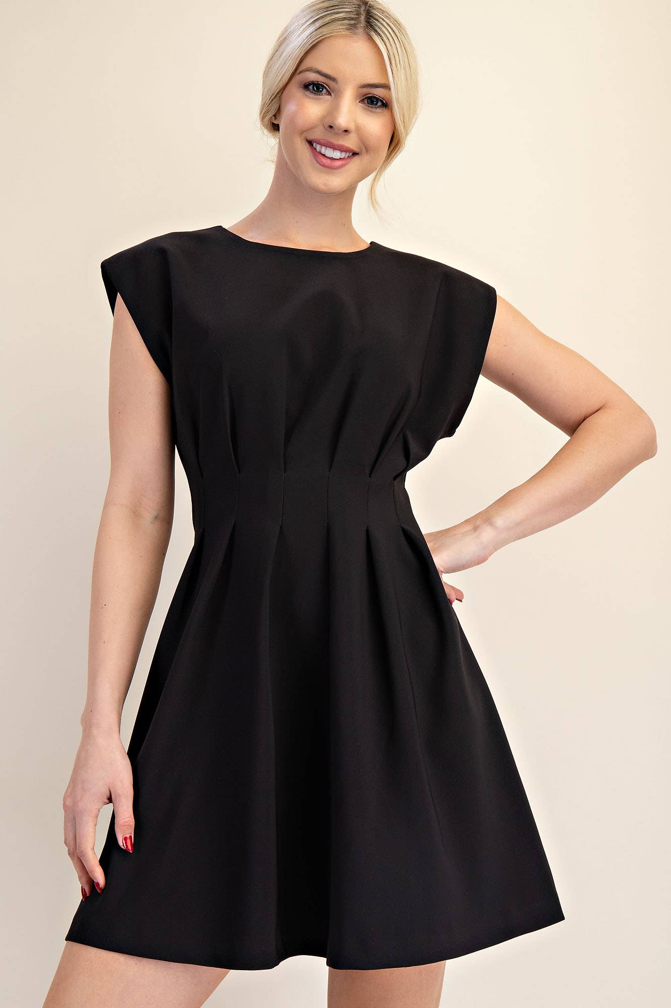 Round Neck Waist Pleated Mini Dress