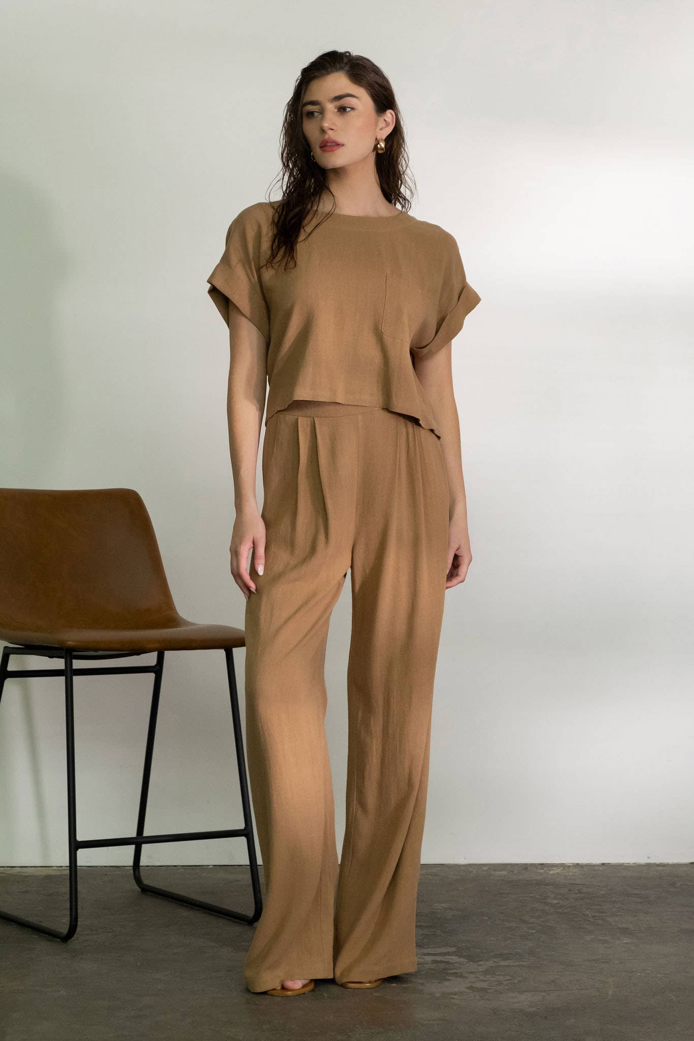 HIGH WAIST WIDE LEG PLEATED LINEN PANTS
